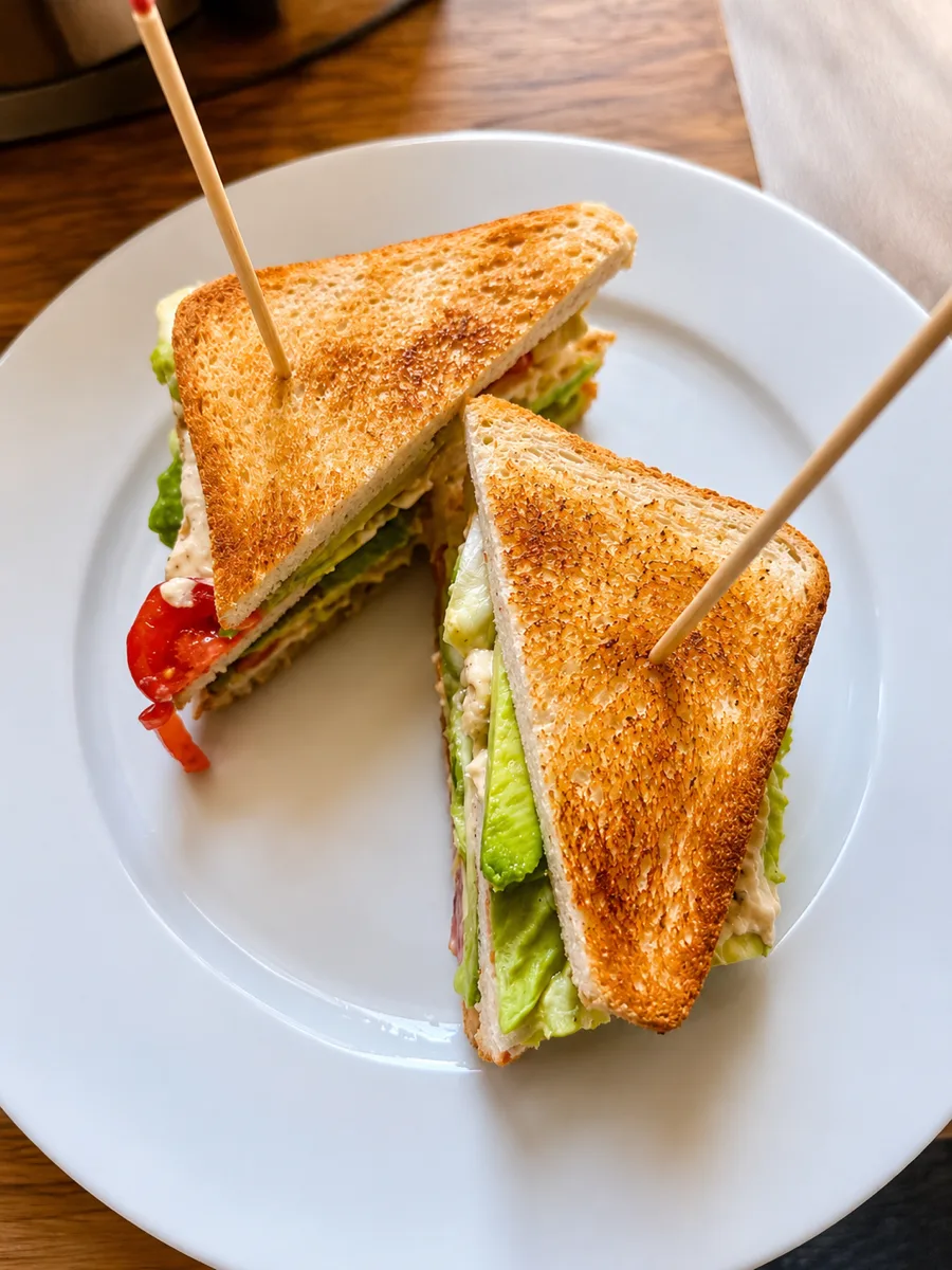 Avocado-Sandwich